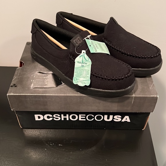 DC Scoundrel Slip On Casual Skate Shoe Slipons Lounge Flats Shoes - Picture 3 of 4